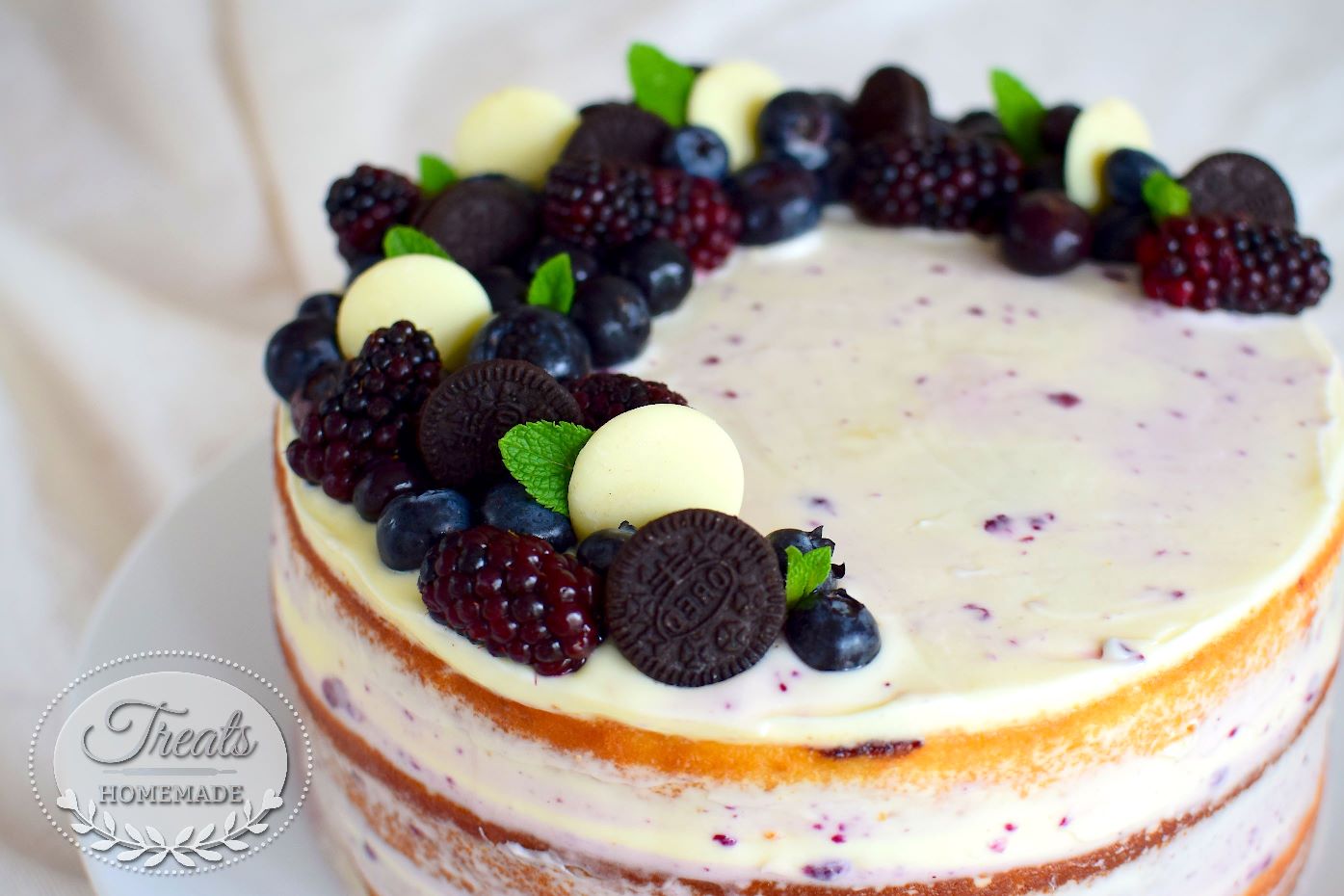 Blueberry Coconut Cake with Yogurt Frosting | Vegan - Bianca Zapatka |  Recipes